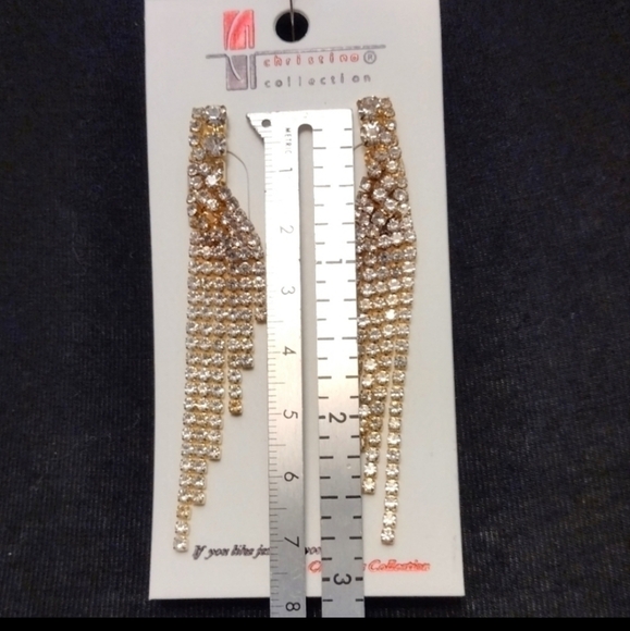 Rhinestone Dangle Earrings NWT - Picture 2 of 3